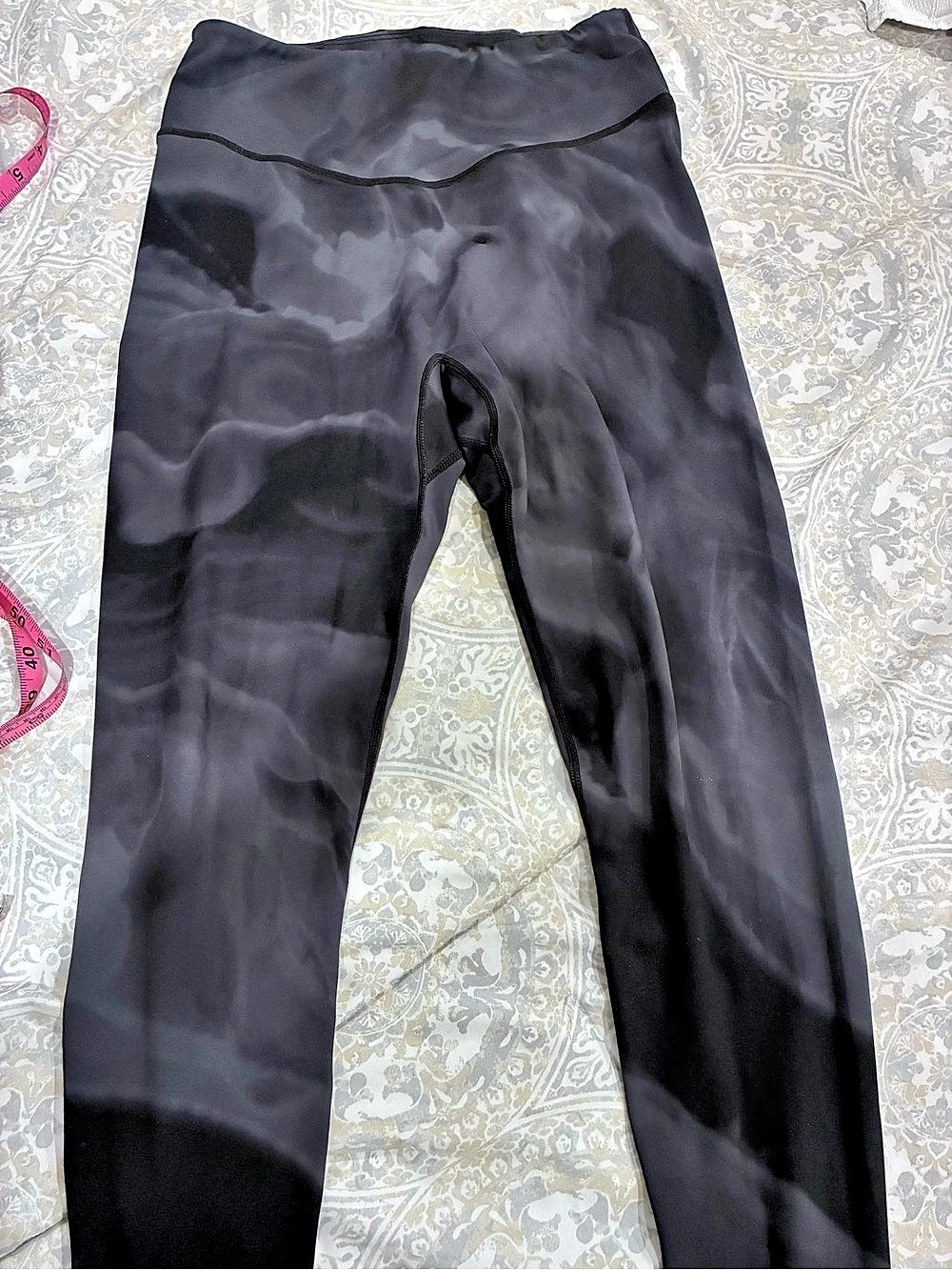 Buff bunny Black Abstract Athletic Leggings
